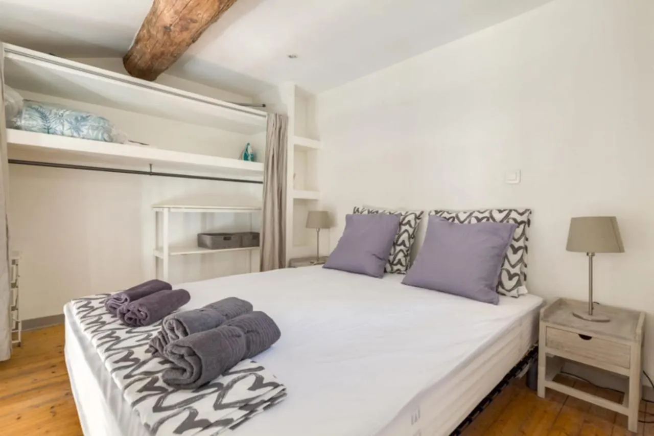 Superb Apartment With Mezzanine By Keeper Marseille France